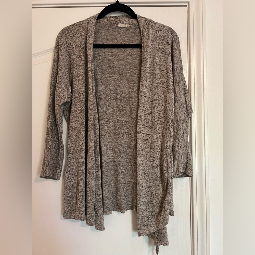 Quarter Sleeve Gray Cardigan